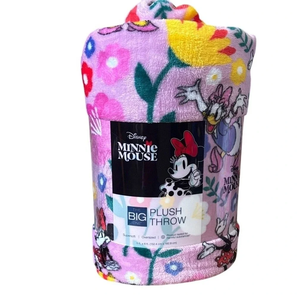 NEW Minnie Mouse Spring Floral 
